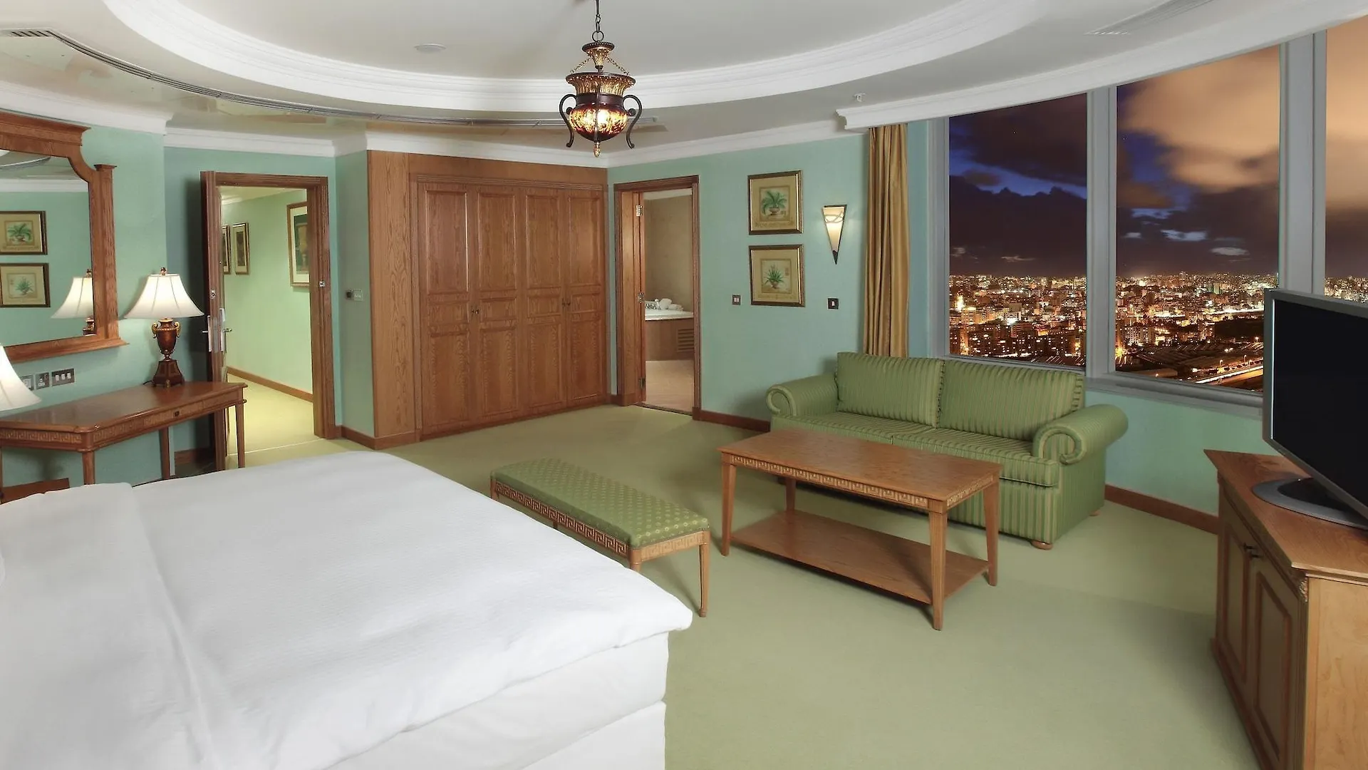 *****  Al Habtoor Grand Beirut Hotel Libanon