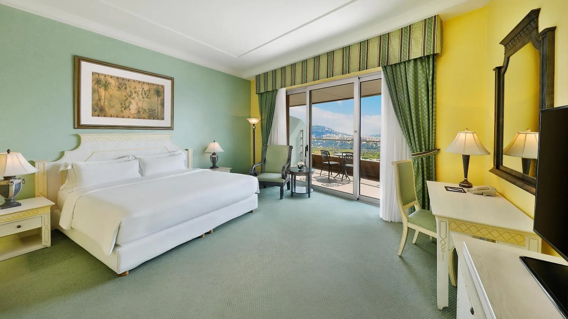 *****  Al Habtoor Grand Beirut Hotel Libanon